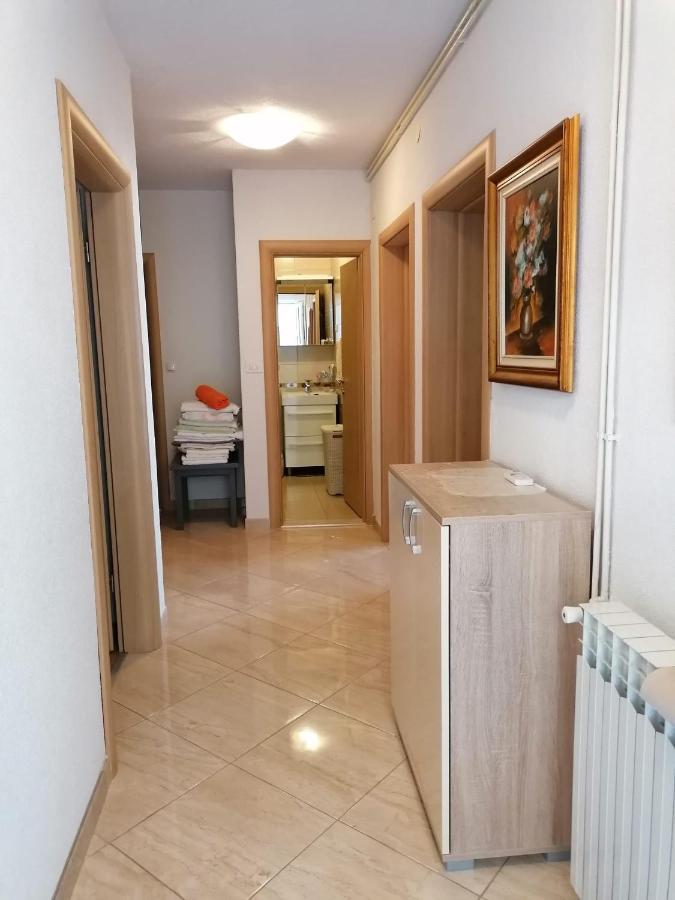 Guest House Lucija Makarska Bagian luar foto