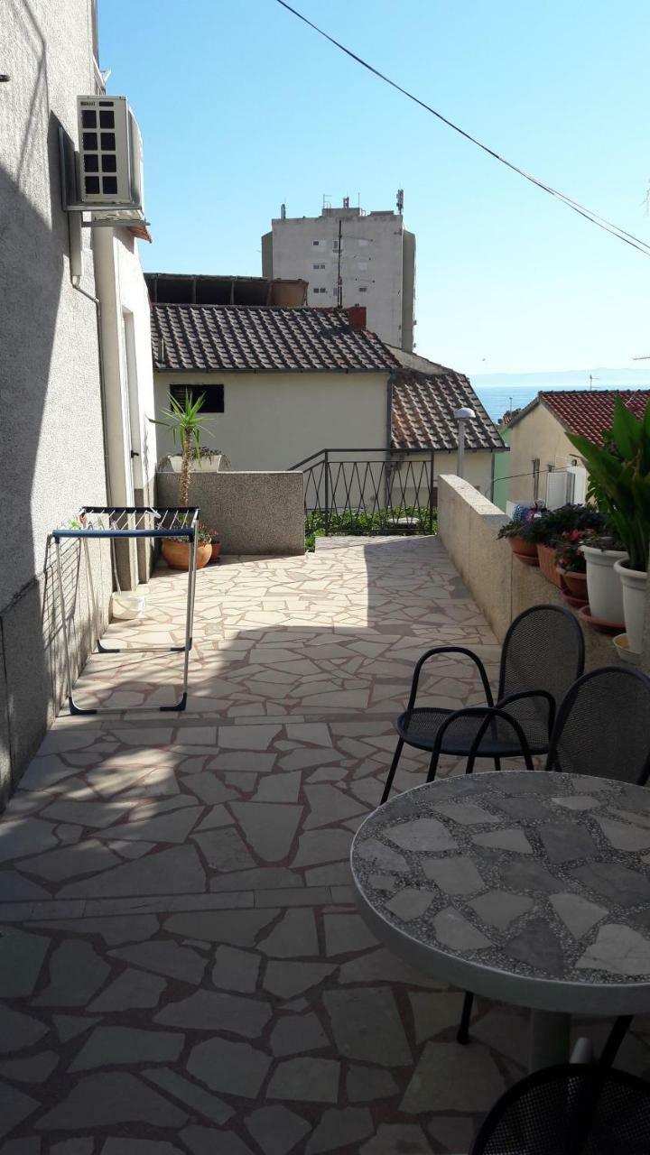 Guest House Lucija Makarska Bagian luar foto